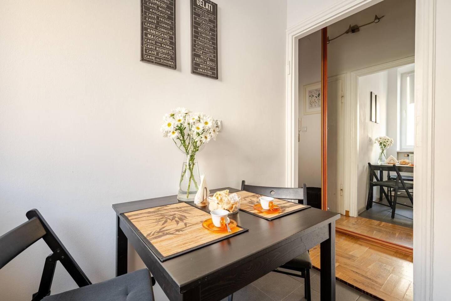 Center & Old Town Cozy Flat #smart Tv #fast Wi-fi #metro Apartment *